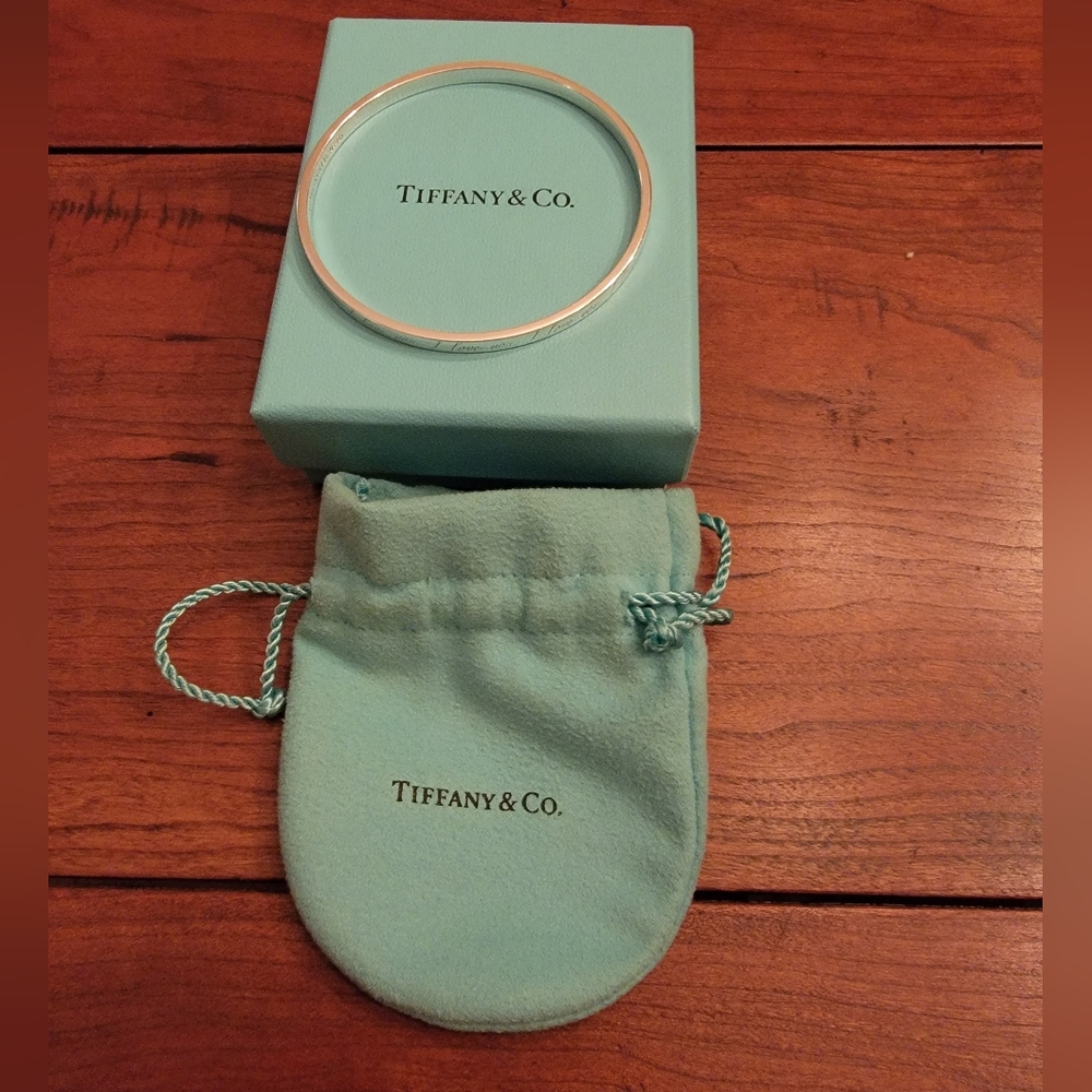 Tiffany & Co. Very RARE I LOVE YOU Notes Sterling Silver Medium Bangle Bracelet